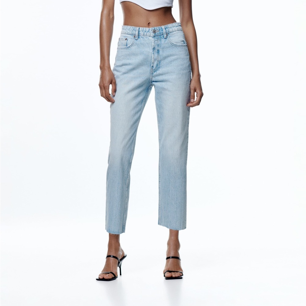 Zara Dark Wash High Rise Straight Fit Jeans